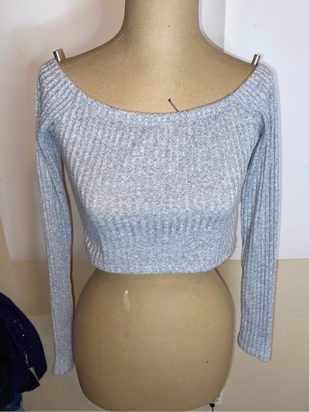 Women’s Forever 21 Long Sleeve Crop Top